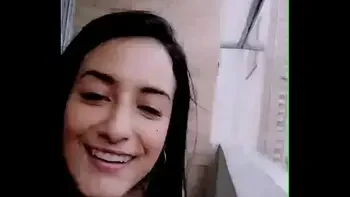 Colombiana dándola toda (se ve que la mama delicioso)