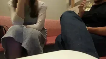 やらせなし完全リアル【個人撮影】【隠し撮り】顔もカラダも綺麗すぎ　30歳OLがリモートワーク中に抜けがけカラオケ【顔出し】【近距離】スタイル抜群S級美乳　そして　抱擁セックス