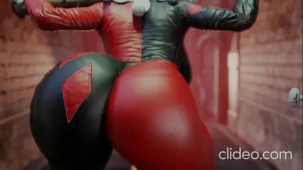 Harley Quinn shaking her bubble booty