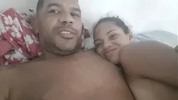 Quando minha esposa sai eu brinco com minha enteada (Karina Mello - Leo ogro)