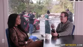 Ebony Babe Paris The Muse Gives Her Mouth To 10 Cocks