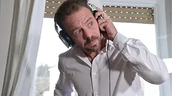 Raven Haired Strap On Sluts Kira Queen And Sapphire Astrea Share Big Dick DJ GP2651