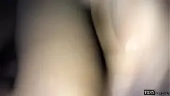 ¡Ay, me equivoqué de hoyo? perdon.. Si ya sabes como soy pA que te lo acomodas en el culo?. Su primera vez por el culo no es como ella quería pero se fue a su casa siendo otra mujer.