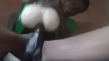 Man fuck homemade cuhbby big ass wen his girlfriend is not at home 1