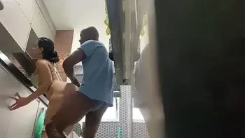 Ele me fodeu e e filmou escondido esse safado