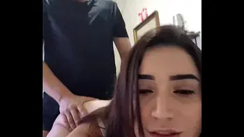 Novinha Cachorra Levando Pau Grande de Quatro no Cuzinho e Pedindo pra Ser Chamada de Puta Vadia!