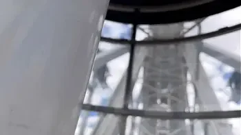 Public lesbian sex in amusement park (real)