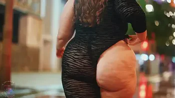 Mia Dior Gets Fucked Moments After Friending a Strange Fellow Near The Downtown Grand In Las Vegas Nevada