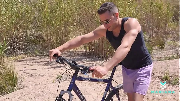 Unknown cyclist fills my pussy with cum outdoors - Mariana Martix - Alberto Blanco - FREE XV