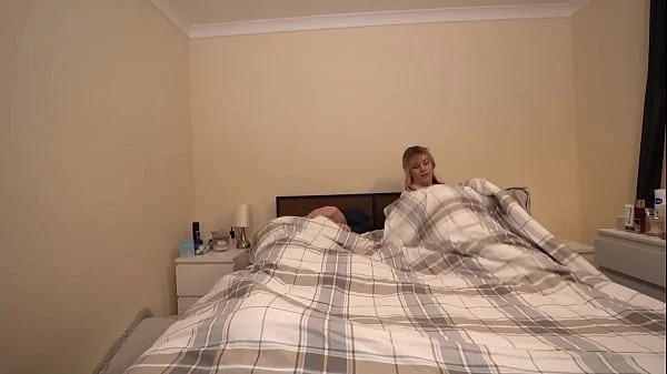 Big Butt Stepmom Shares Bed With Stepson During Cold Night