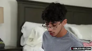 MILF Teach Porn S19-E10 Bunny Madison Knows What Boys Think About