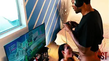 Fucknite Carmela Clutch Gets Stretched While She interrupts Stretch3x  as he  Plays Fortnite Morelust Role Play Preview