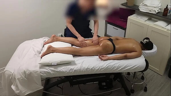 Sarah, a young Indian college student with sexy natural body had her unforgettable first massage.