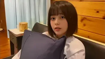 「ねぇ。今からエッチしたい…」可愛い顔して性欲旺盛な彼女に言われて沢山彼女のおまんこに精子をどくどく注入しました。