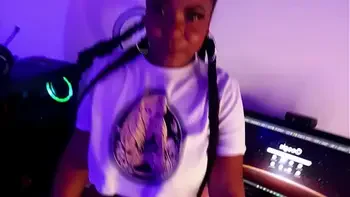 criada tetona es follada y le lleno la boquita de semen