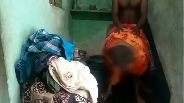 desi aunty have a sex in bathroom