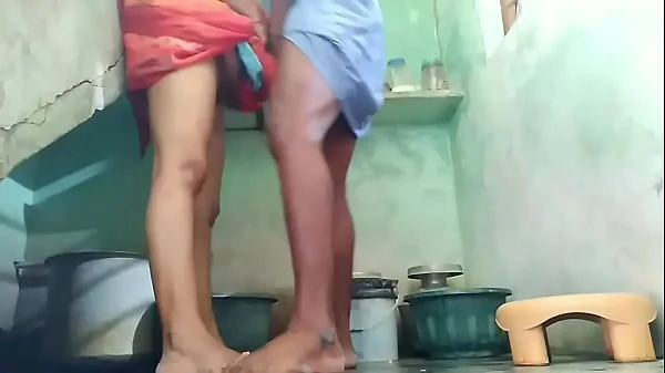 desi aunty have a sex in bathroom