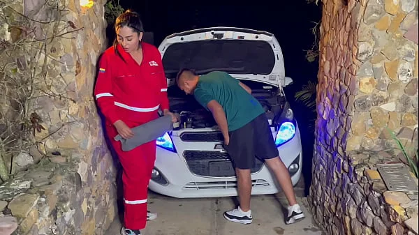 PREGNANT MECHANIC RECEIVES SAUSAGE IN EXCHANGE FOR HER PAYME PART 1