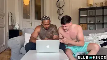 Contratamos una striper, nos pone muy cachondos y acabamos follando y haciéndole dp