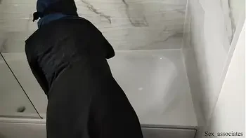 Arab house maid begs to fuck her in the ass