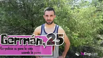 Amateur 18yo Luna Black looks for love and a good outdoors fuck!!