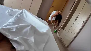 StepSon Dreamed of Naked StepMom...