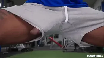 Watch Out, the Gym Makes Her Horny / Reality Kings