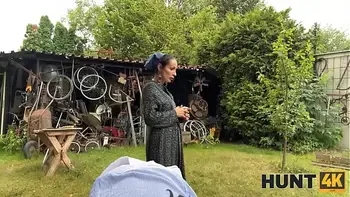 HUNT4K. Naughty chick fucked a stranger in front of her family