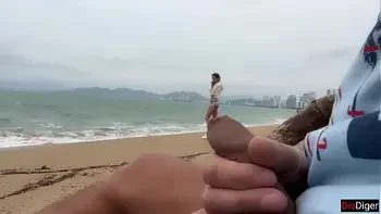 I see you jerking off to me and I want to help you cum! - Cock flashing on public beach