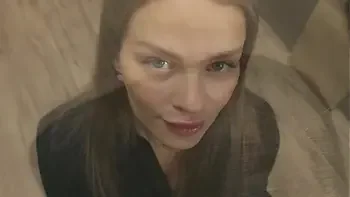 A married neighbor gave a blowjob for replacing a light bulb.