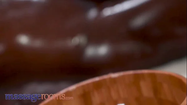 Massage Rooms Thick MILF Kirsten Fog and a BBC