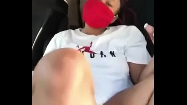 Mzansi girl masturbates in a car