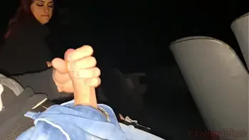 Corno leva esposa no cine porno fuder com estranhos!