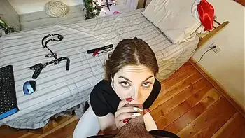 Hot stepsister gives up her ass to be caught on webcam