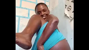 Come watch the sexiest ebony crazybitch from Ghana