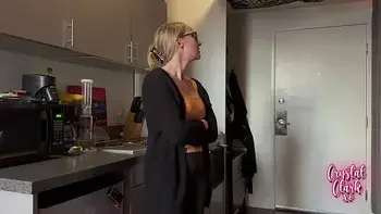 Stepmom Helps Me Move For College