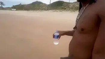 Fui na praia de nudismo da Bahia pra dar pros meus amigos pirocudos.