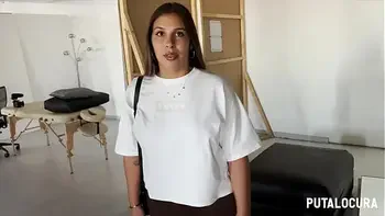 PutaLocura - Teen española de enorme culo Zivanka es pillada en la calle por Torbe