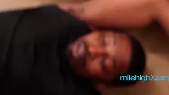 Spotting A Gym Baddie So She Can Feel My Hard On