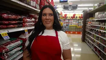 Smiths Employee Quits Job After Meeting Rich Sugar Daddy In Las Vegas