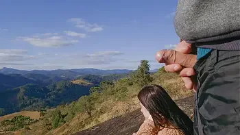 Guia turístico most pau pa turista na montanha