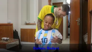 O Brasil perdeu o jogo mas eu ganhei de presente o cu da anãzinha argentina (VIDEO COMPLETO NO RED/SHEER)