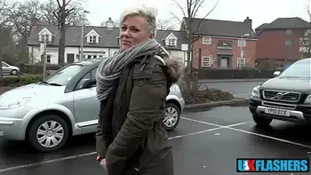 Can Everyone See my Pussy? Shameless Bree Branning Flashing and Pissing for UK-Flashers