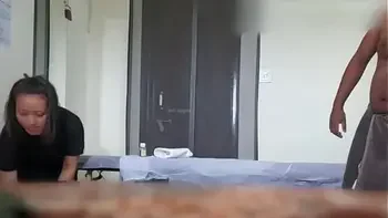 Angry spa girl finally got convinced to do handjob