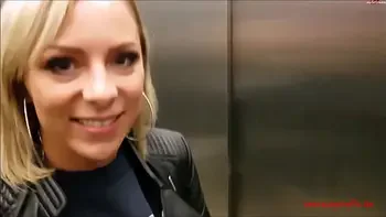 Im Aufzug gevoegelt- versautetreffs. de