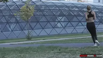 Anal sex for a runner babe