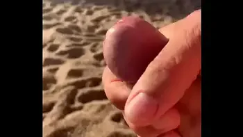 Klaarkomen op strand aan de costa brava