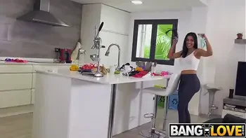 Canela Skin The Anal And Squirting Maid