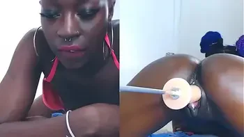 Ebony cam girl squirts