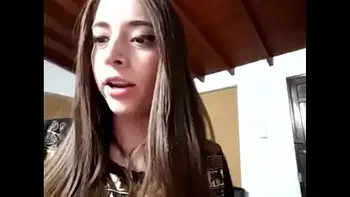 SE LA BAJA CON LOS DIENTES